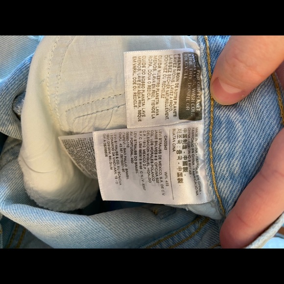 Levi 501 Shorts - Picture 5 of 5